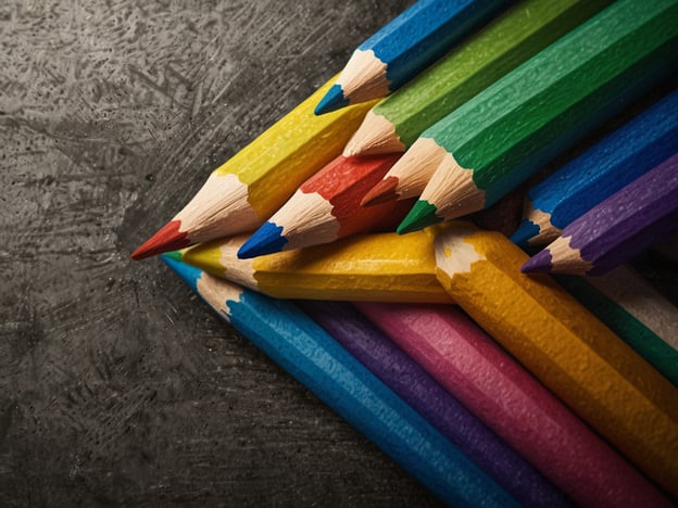 Auf dem Bild sind viele bunte Buntstifte zu sehen, die übereinander gelegt sind. Diese Darstellung kann symbolisch für Kreativität und Diversität stehen.**Herausforderungen für die Zukunft:**- **Umweltbewusstsein:** Die Produktion und Entsorgung von Buntstiften kann umweltschädlich sein. Es stellt sich die Herausforderung, nachhaltigere Materialien zu verwenden.- **Zugänglichkeit der Kunst:** Nicht alle Menschen haben Zugang zu Kunstmaterialien. Es könnte eine Herausforderung sein, kreative Ausdrucksformen für alle zugänglich zu machen.**Chancen für die Zukunft:**- **Innovative Materialien:** Die Entwicklung neuer, umweltfreundlicher Kunstmaterialien könnte sowohl die Kreativität anregen als auch das Bewusstsein für nachhaltige Praktiken fördern.- **Bildungsprogramme:** Kunst- und Kreativitätsförderung in Schulen und Gemeinschaften kann das kreative Potenzial von Kindern und Jugendlichen stärken, was zu einer vielseitigen und innovativen Gesellschaft führt.Diese Aspekte zeigen, wie wichtig es ist, Herausforderungen zu erkennen und Chancen zu nutzen, um eine positive Zukunft zu gestalten.