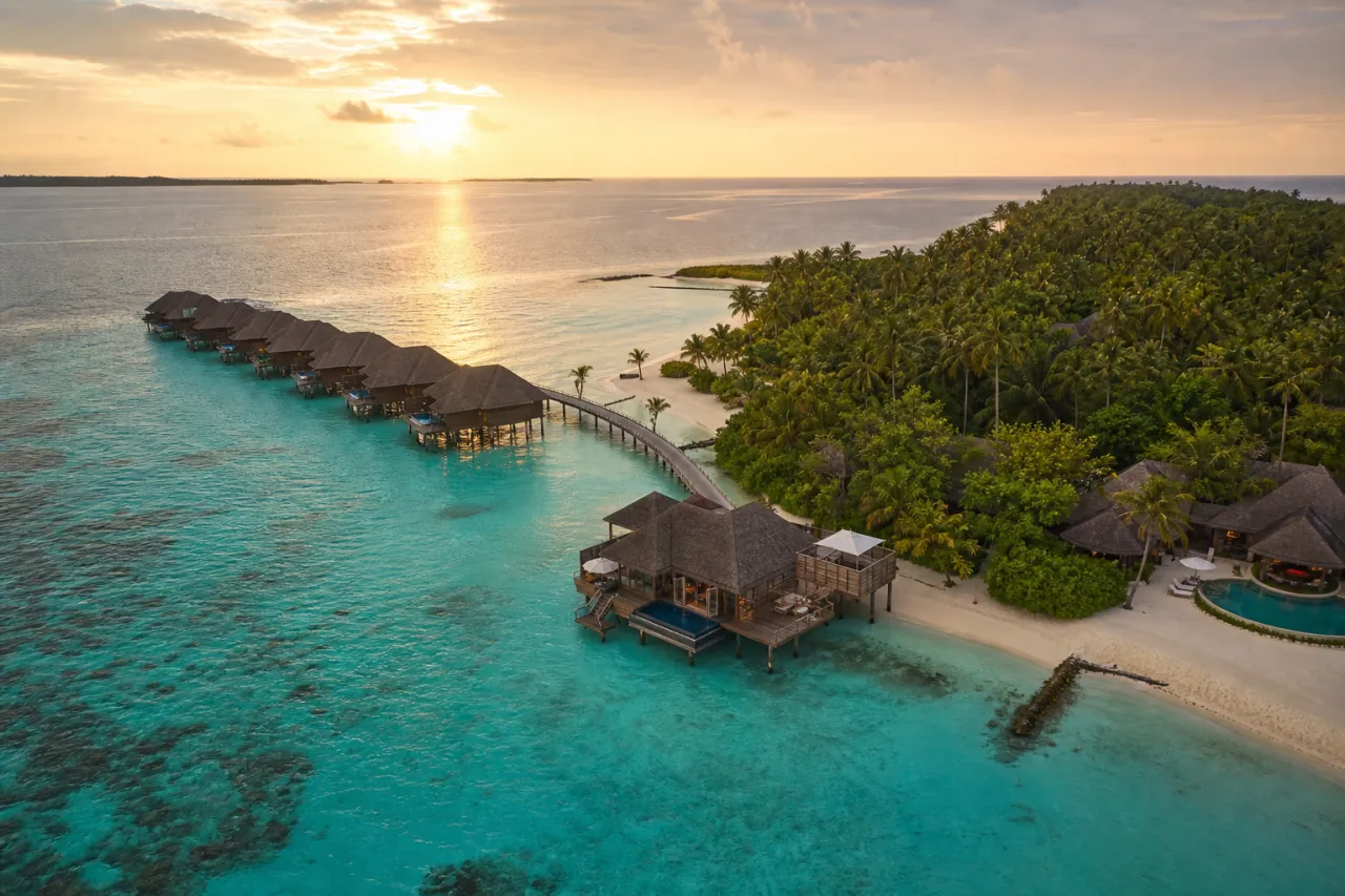 Fünf Jahre Ritz-Carlton Maldives, Fari Islands: Ein Monat voller Genuss und Wellness